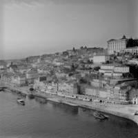 Portugal Urban landscape-BW-square-1